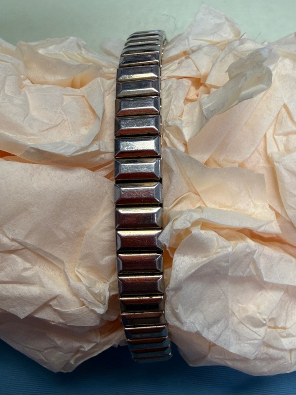Heart Accent Silver-Tone Women's Quartz Watch - Picture 4 of 7